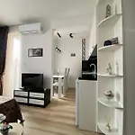 под наем с208 в афродита гарденс Aparthotel