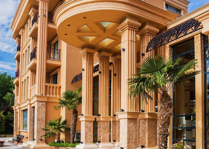 под наем с208 в афродита гарденс